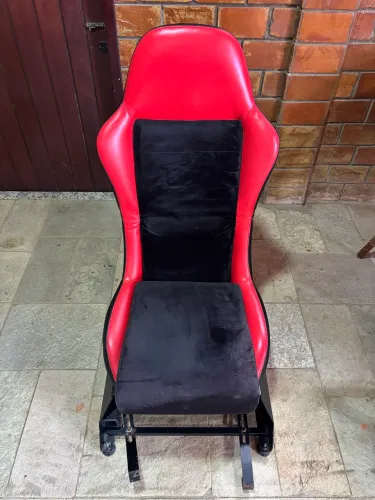 Banco Retrátil Completo Extreme Racing Para Cockpit Simulador e Suporte para Volantes
