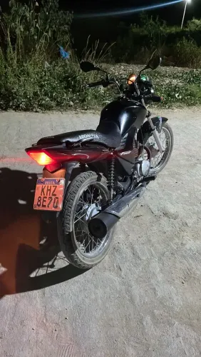Moto Honda 150.