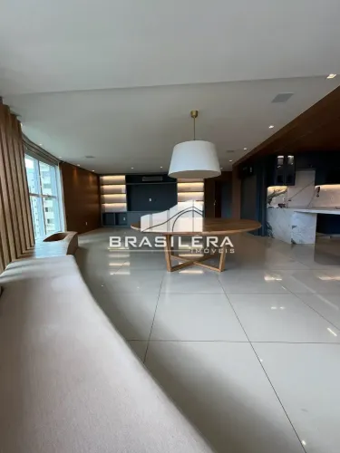 Apartamento à Venda no Setor Oeste, 3 suítes e 3 vagas de garagem
