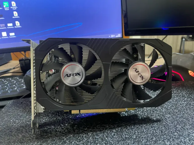 Rx 550 4GB (placa de vídeo )