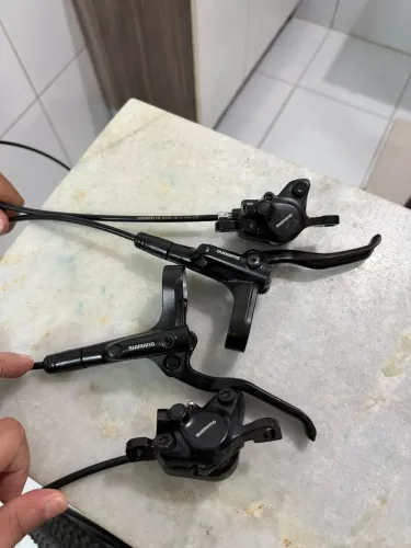 Par de freio hidraulico shimano MT200