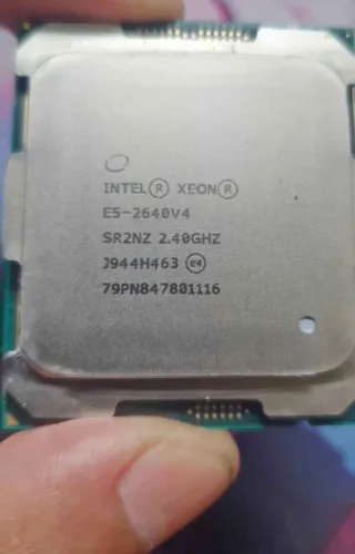 Vendo processador xeon e5 2640v4