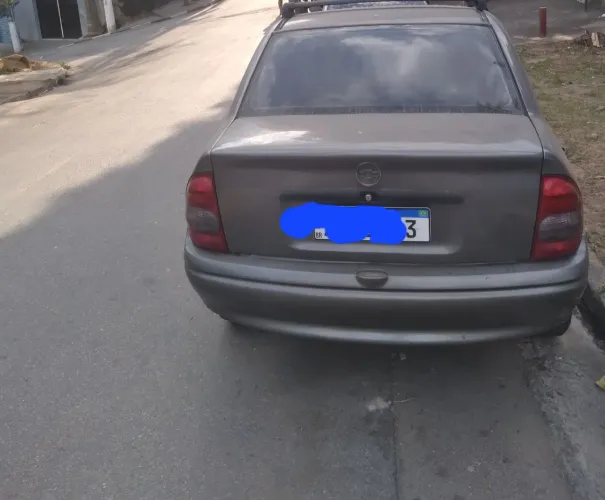 Chevrolet Corsa Sedan 1.0 MPFI 8V 71cv 4P 2004