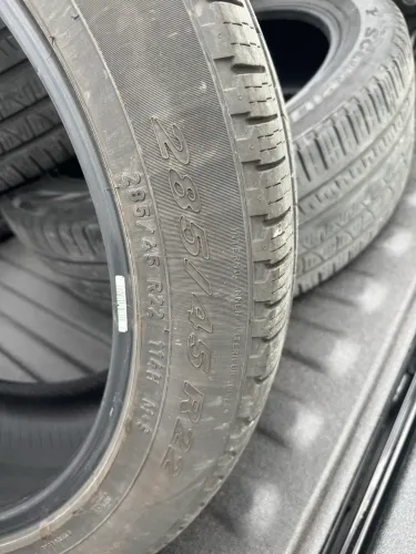 Pneu Pirelli 285/45 R22