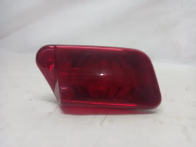 Lanterna Tampa Traseira Direita Fiat Stilo 2002 A 2010 Usada