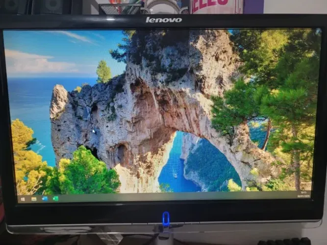 Monitor Lenovo | 16 pol | FULLHD