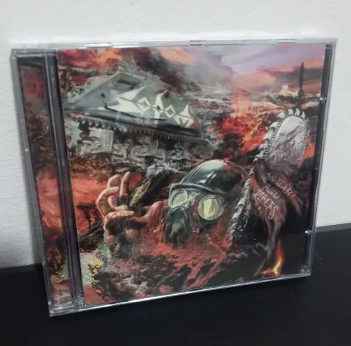 Cd Sodom - In War and Pieces - Edição importada - Ucrânia - usado em ótimo estado.
