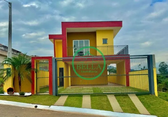 Sobrado com 3 dormitórios à venda, 190 m² por R$ 1.270.000,00 - Boa Vista - Piracaia/SP