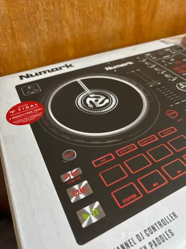 Controladora Numark Mixtrack Pro FX