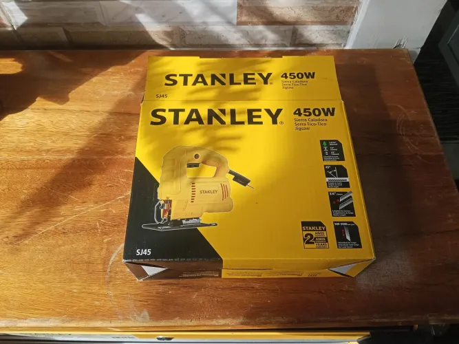 Serra tico-tico Stanley 450w SJ45