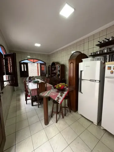 CASA NO VINHAIS COM 4 QUARTOS * SUÍTE E EXCELENTE LOCALIZAÇÃO