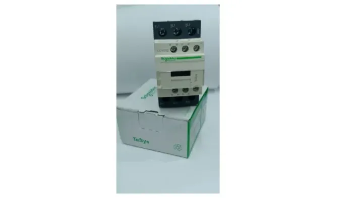CONTATORA SCHNEIDER LC1D32M7 