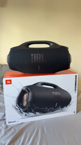 JBL BoomBox 4