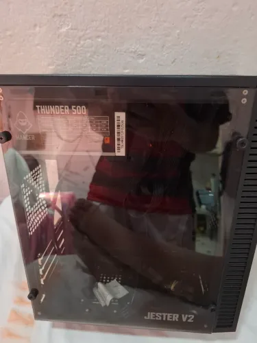 GABINETE TGT JESTER V2 + FONTE MANCER 500W DA PICHAL SÍMBOLO 80 PLUS