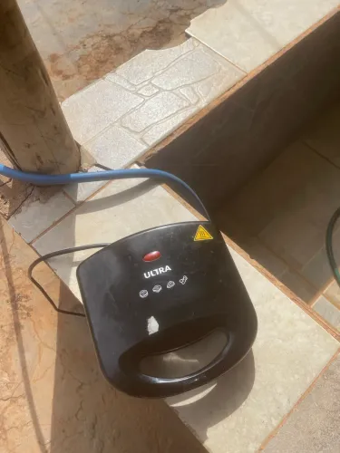 Sanduicheira 110v