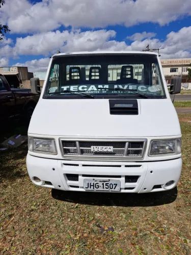Vendo caminhão