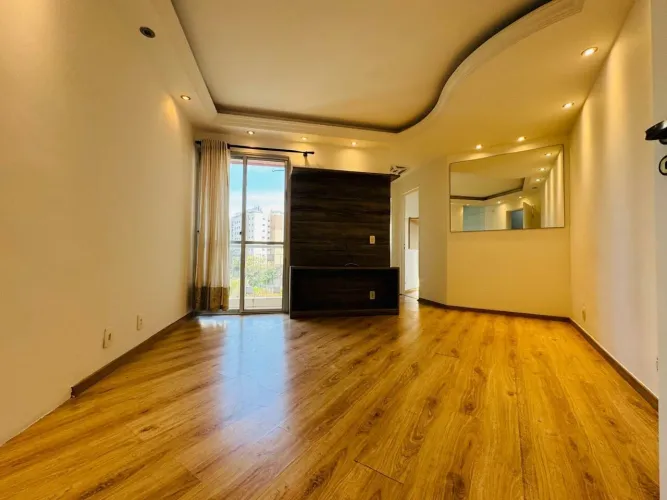 APARTAMENTO REFORMADO HÁ 800 METROS DO SHOPPING INTERLAGOS!