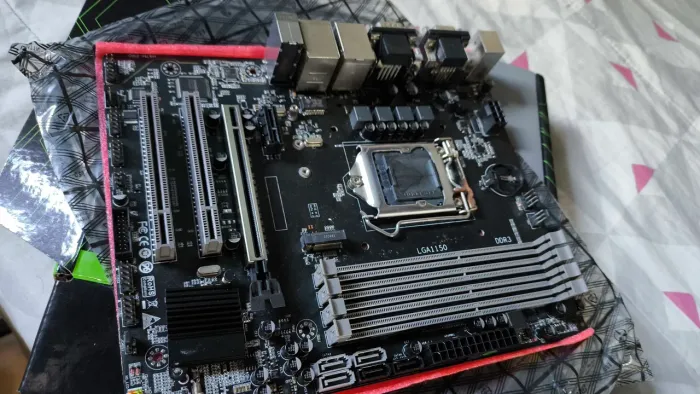 Placa mãe LGA1150 - 4ª Geração Intel