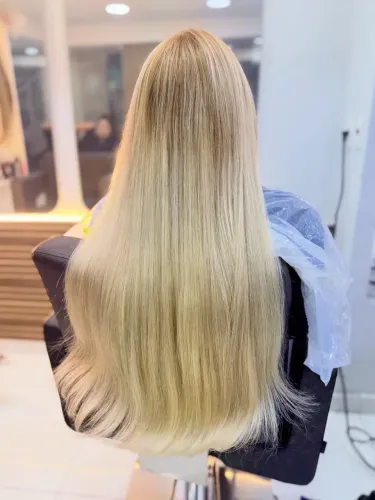 Aplicação de mega hair na microcapsula de queratina 
