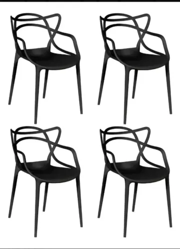 Mesa com 4 cadeiras