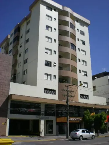 BENTOALVES aluga apto supercentral, 02 dorm., sacada, 01 vaga, Centro - Caxias do Sul - RS