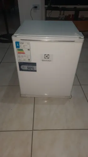 Frigobar Electrolux 47 litros -110 - Nunca Usado