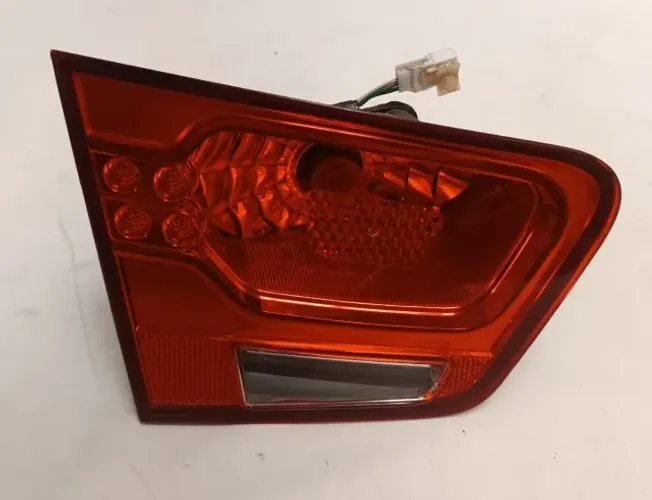 Lanterna Tampa Traseira Kia Cerato 2008 A 2012 | Lado Esquerdo - Usada/Orginall