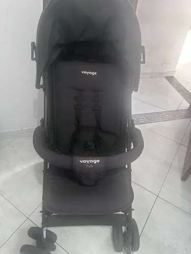 Vendo Carrinho para bebê acima de 6 meses (de passeio) Voyage Park