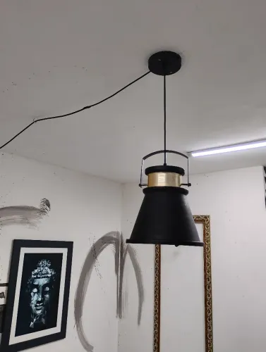 Luminária Pendente Cone Preta E Dourada Estilo Retrô