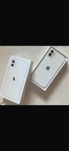 Vendo um iPhone 11 normal tudo original 