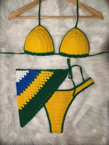 Biquini crochê + bandana cores do Brasil