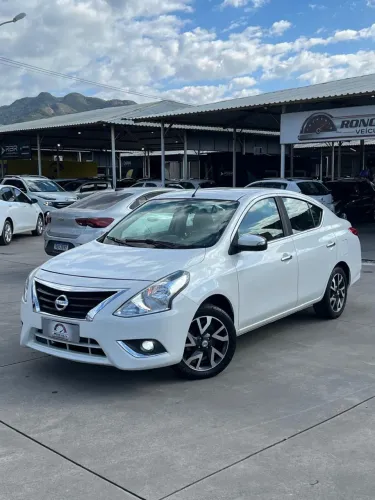 Nissan Versa SL 1.6 16V Flexstart 4P Aut. 2017