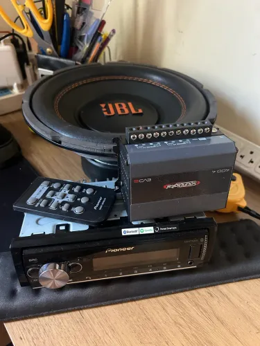 Kit rádio Pioneer + Subwoofer JBL + Módulo 400