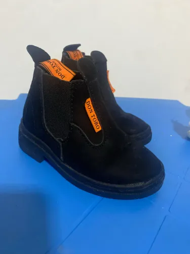 Bota infantil TAMANHO 22