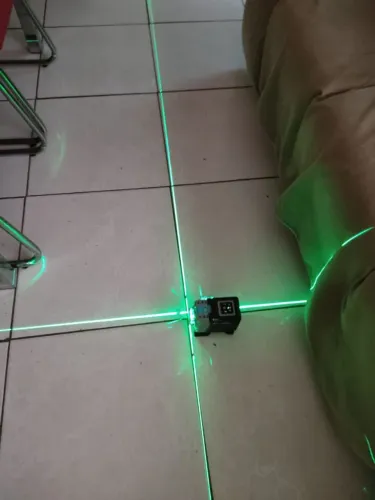 Nível a laser Deko 12 linhas verde