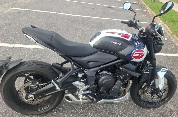 Triumph Trident Tribute