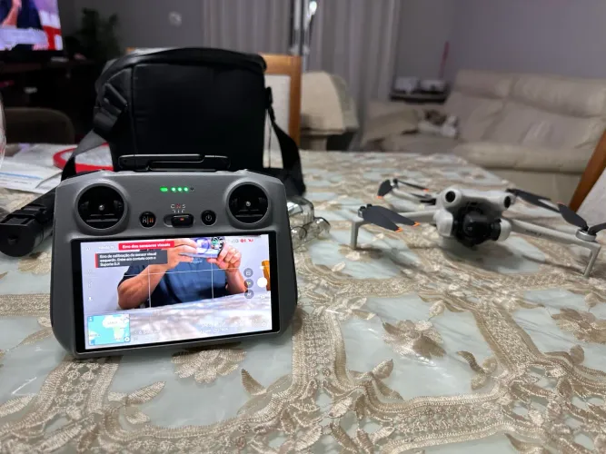 Drone Dji Mini 4 pro - sem bateria - com defeito no sensor 