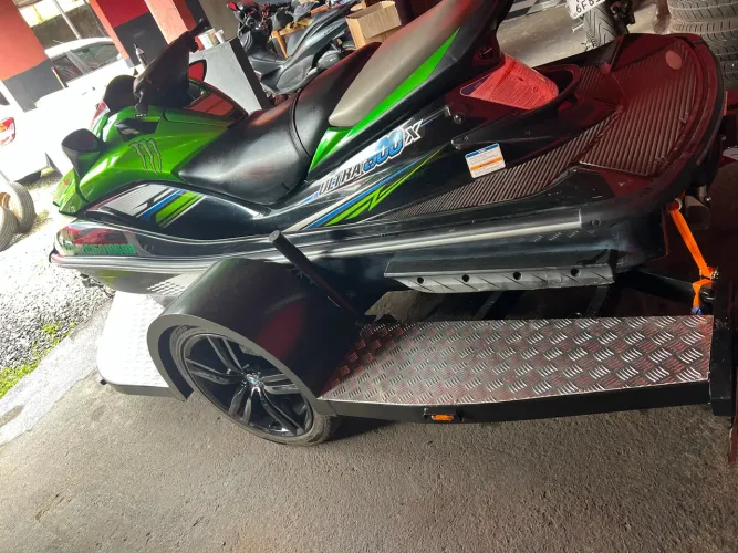 Kawasaki 300x ultra 2012