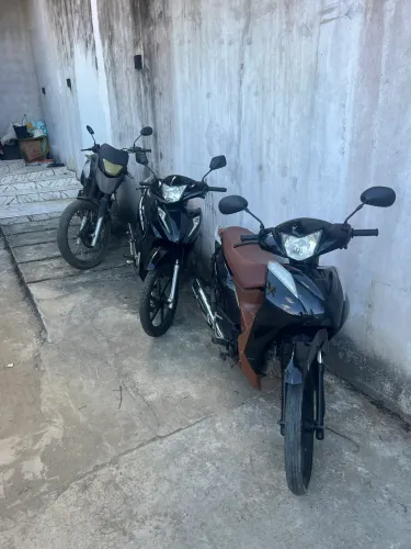 Três motos para vender, duas 2025 e uma Xre 300 2014