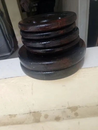 Anilha 3 pares 10kg 4kg 3kg com barra.