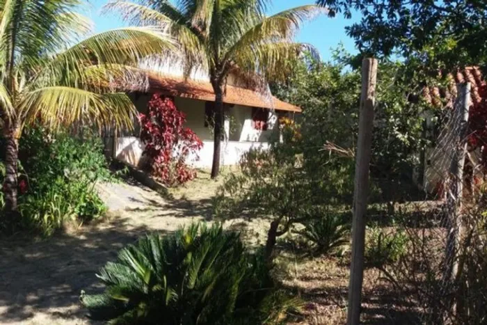 Lote 750m² com uma casa, área externa cozinha de fogão de lenha e um banheiro, Jaboticatub