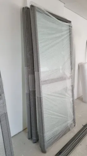 Porta balcão cinza completa 