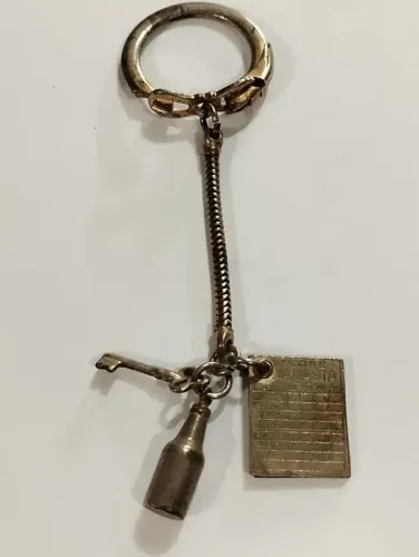 Chaveiro Antigo Berloque em Metal 