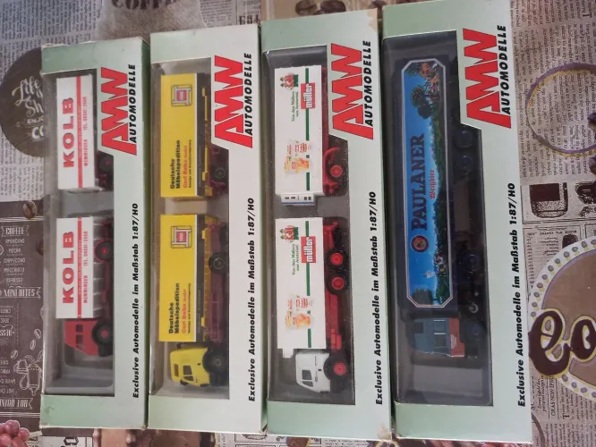 Miniaturas de Caminhões amw 1:87