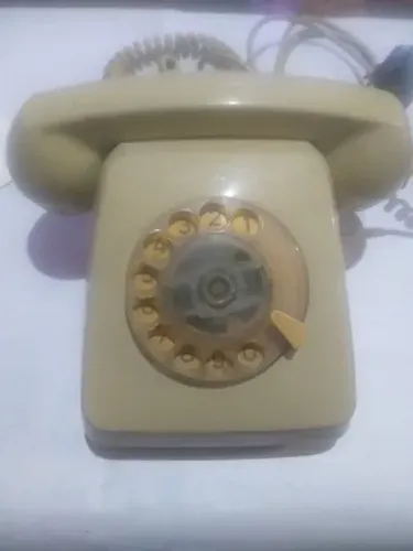 Telefone antigo de disco 