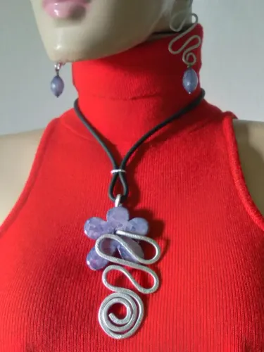 Conjunto colar e brincos modelo designer estilo moderno