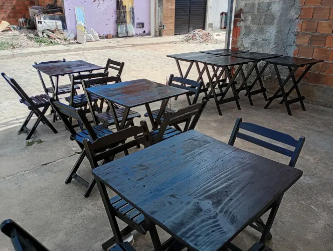 Jogo de Mesa e Cadeiras Dobráveis para Área Externa
