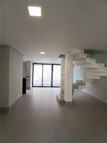 Condomínio com 5 quartos à venda em Camburi - SP