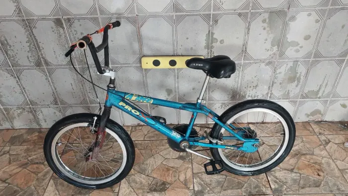 Bicicleta BMX Pro X