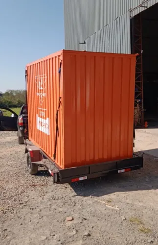 Container Armazenamento Laranja com Trailer